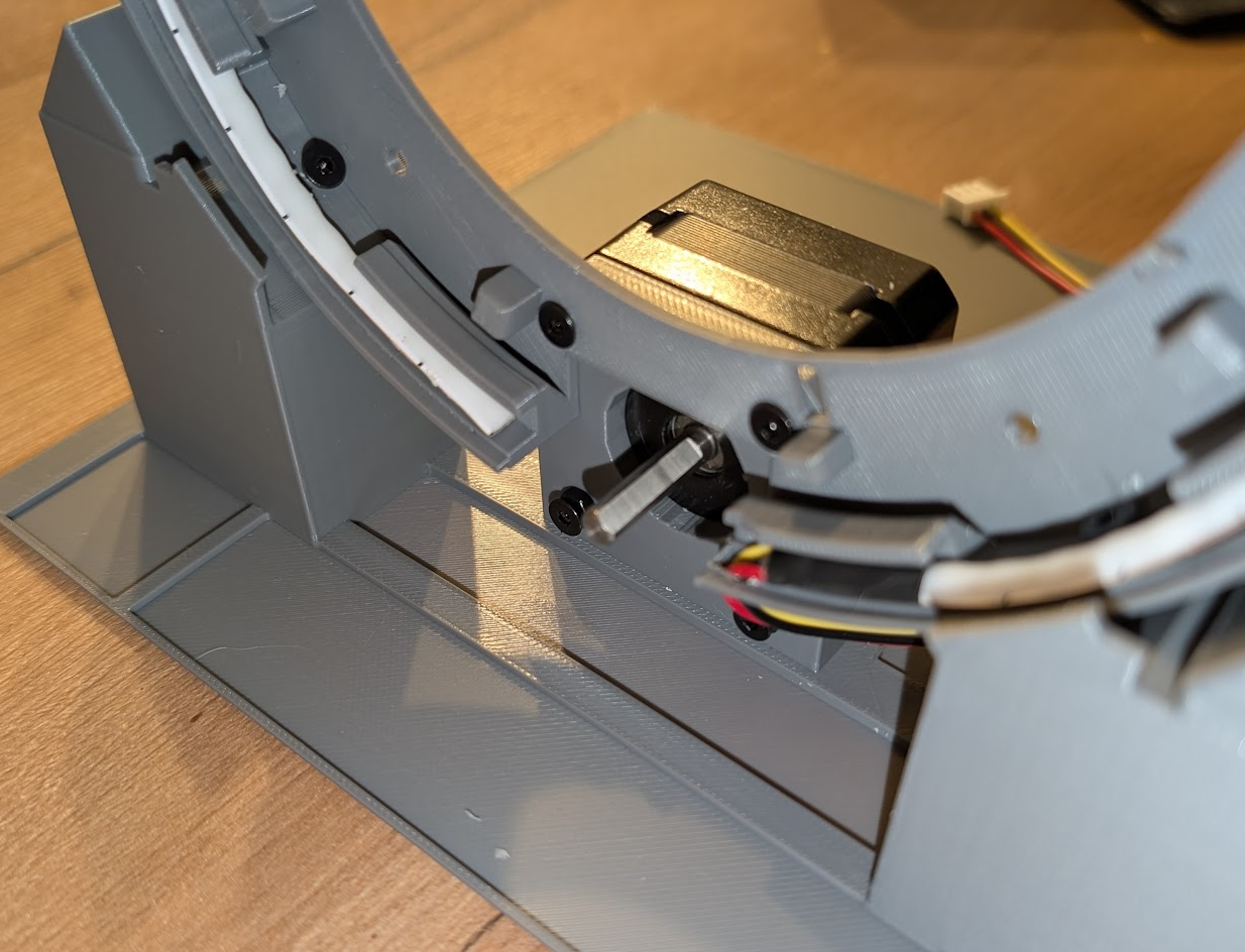 NEMA17 motor and ring core mounted on the ramp